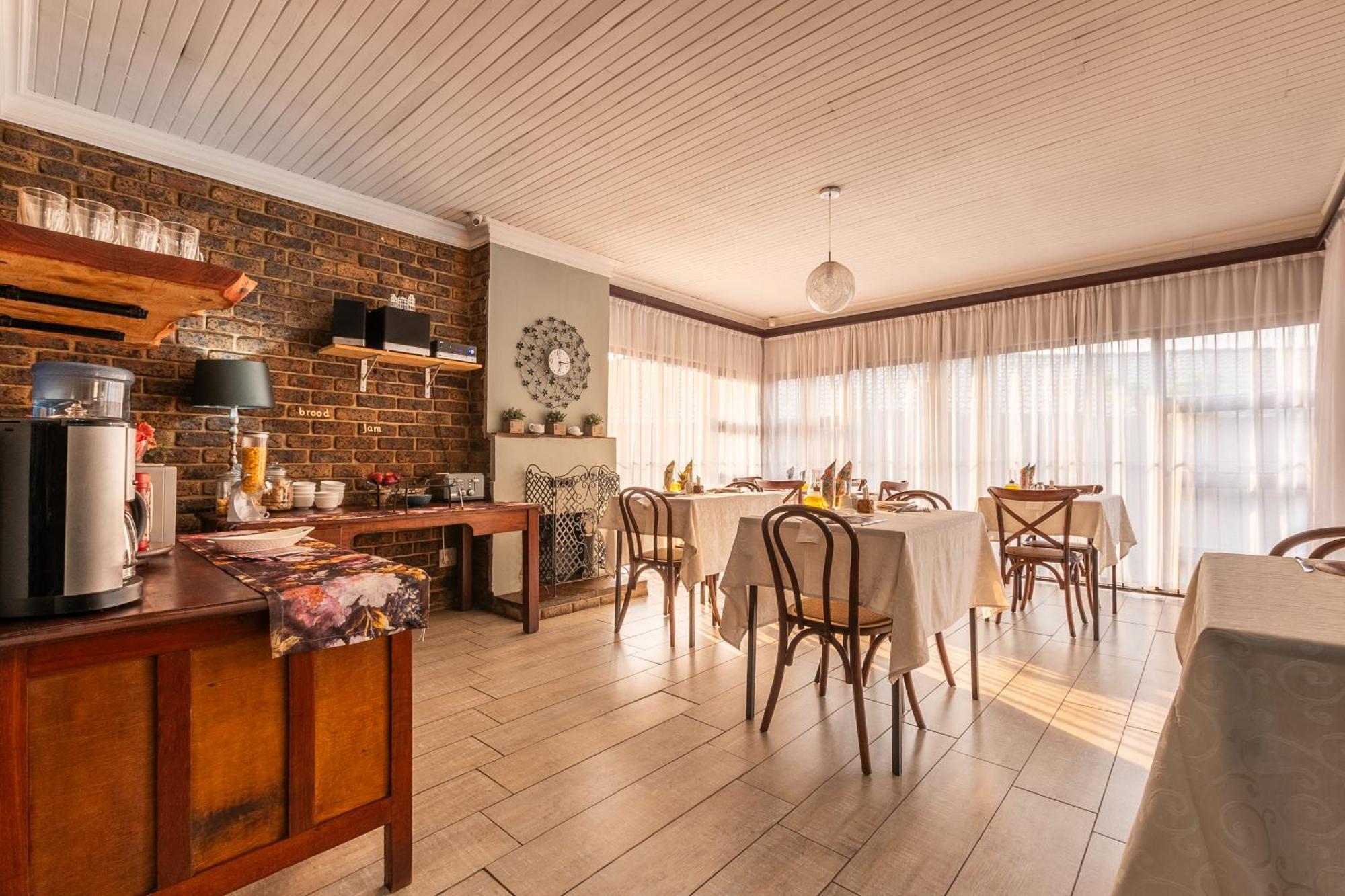 Diamond Rose Guest House Мидделбург Экстерьер фото